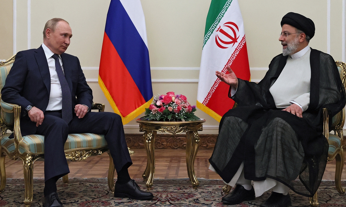 Russian President Vladimir Putin and Iran's President Ebrahim Raisi hold a meeting in Tehran on July 19, 2022. Photo: AFP