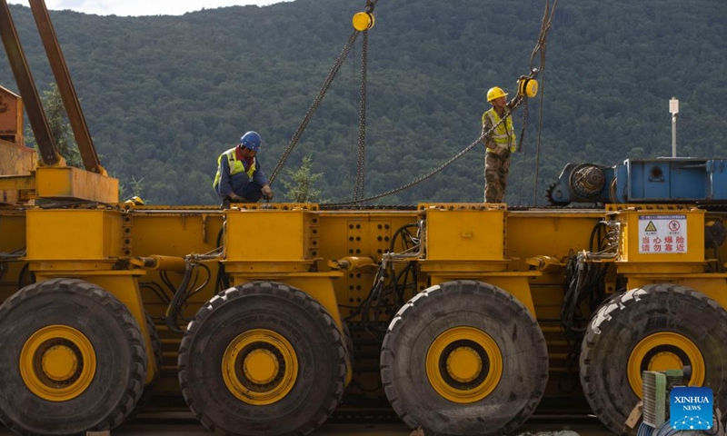 Workers operate at a beam fabrication yard in Yichun, northeast China's Heilongjiang Province, on July 25, 2022. Crossing permafrost regions, the Harbin-Yichun high-speed railway will total approximately 300 kilometers, connecting the cities of Harbin, Suihua, and Yichun.(Photo: Xinhua)