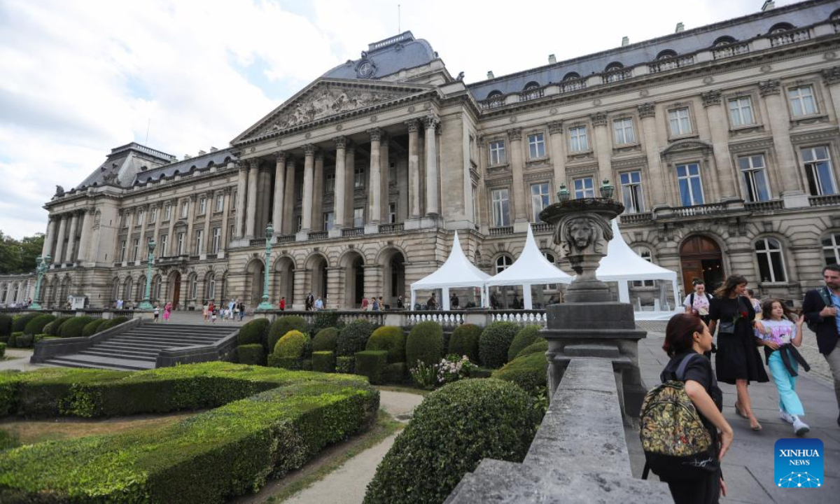 Tourists visit the Royal Palace in Brussels, Belgium, Aug 5, 2022. As its annual tradition, the Royal Palace of Brussels opens to the public from July 23 to Aug 28 this year. Photo:Xinhua