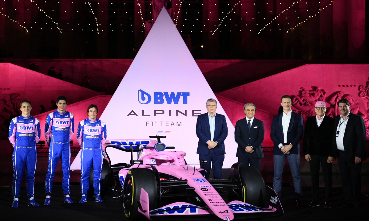 Australian Oscar Piastri poses (first left) during the unveiling of Alpine F1 team's A522 new racing car for the upcoming Formula One 2022 season in Paris on February 21, 2022. Photo: AFP