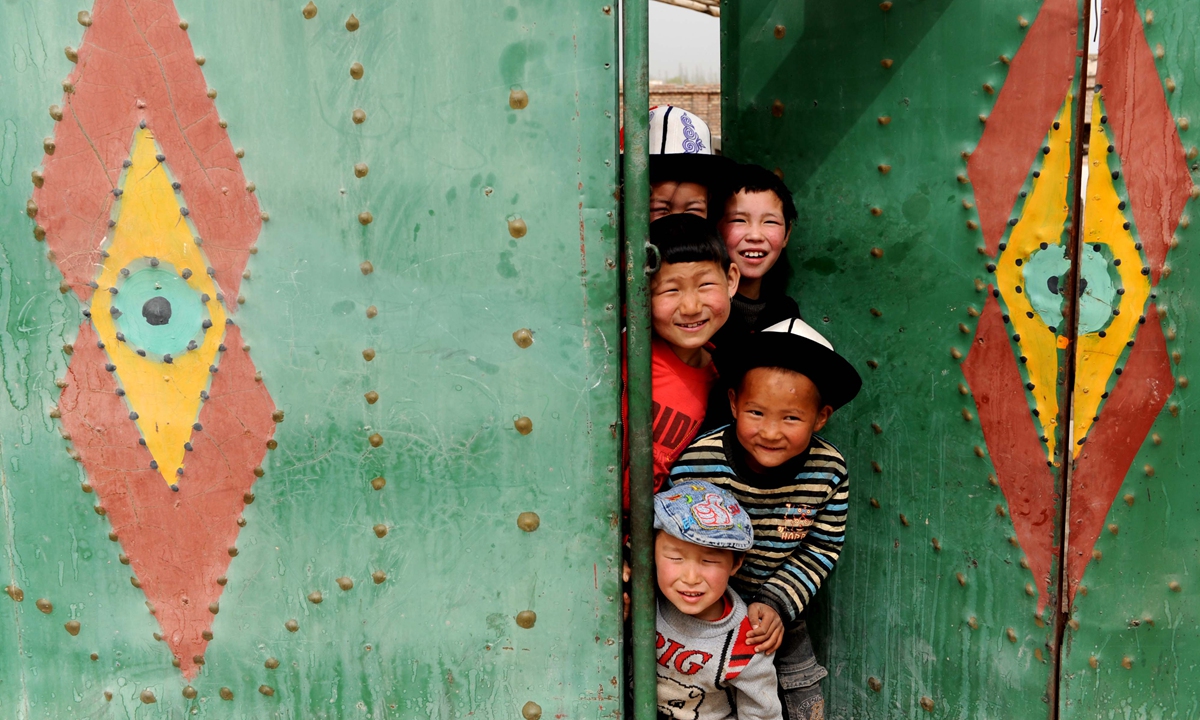 Children in Wushi county, Aksu region of Northwest China's Xinjiang Uygur Autonomous Region Photo: VCG