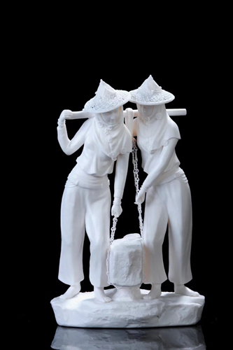 Qi Li Tong Xin, 40cm × 25cm × 46cm, 2016