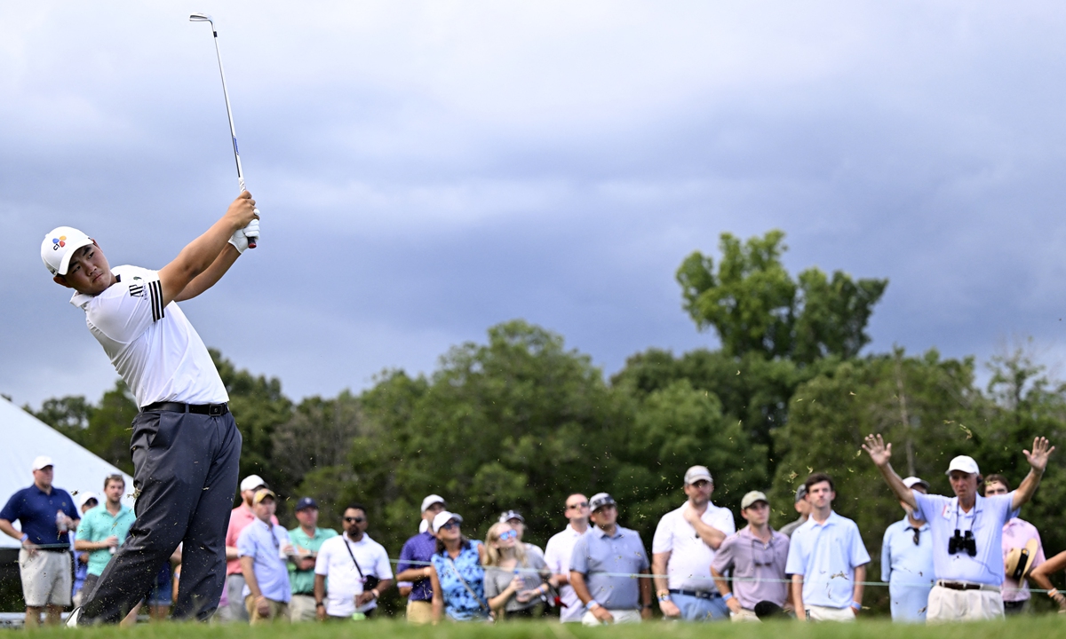 Kim Joo-hyung of South Korea plays his shot from the 16th tee during the final round of the Wyndham Championship at Sedgefield Country Club in Greensboro, North Carolina, the US on August 7, 2022. Photo: AFP