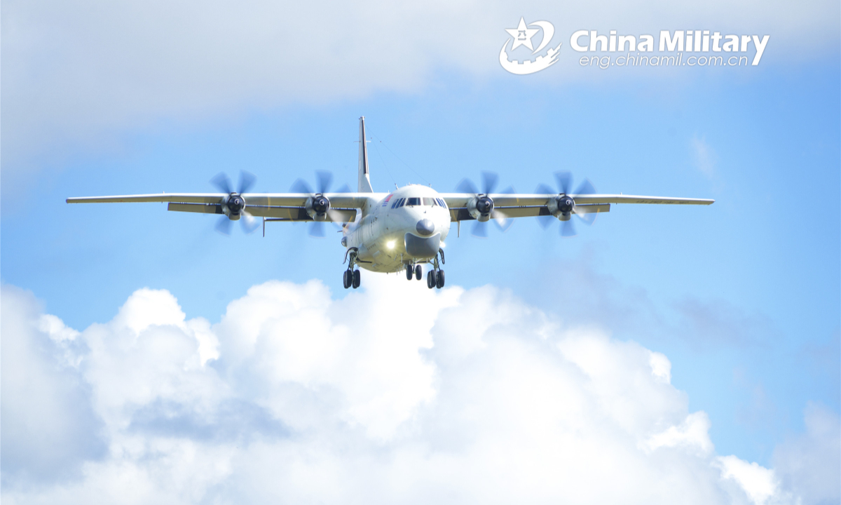 An antisubmarine aircraft attached to an aviation regiment of the naval force under the PLA Southern Theater Command flies to the designated air space in an antisubmarine training operation on July 12, 2022. Photo:China Military