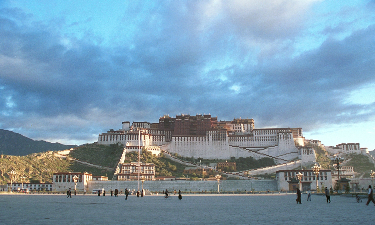 The view of Potala Palace in Lhasa city, Southwest China's Xizang Autonomous Region. Photo: IC 