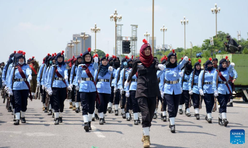 Pakistani police force march during an event to celebrate the country's Independence Day in Islamabad, capital of Pakistan, on Aug. 13, 2022.  Photo: Xinhua