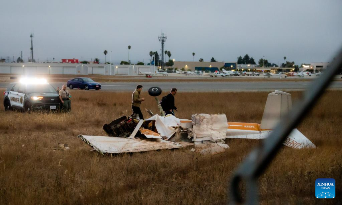 Investigators work at the site of the plane crash in Watsonville Municipal Airport of Watsonville, California, the United States, Aug 18, 2022. Photo:Xinhua