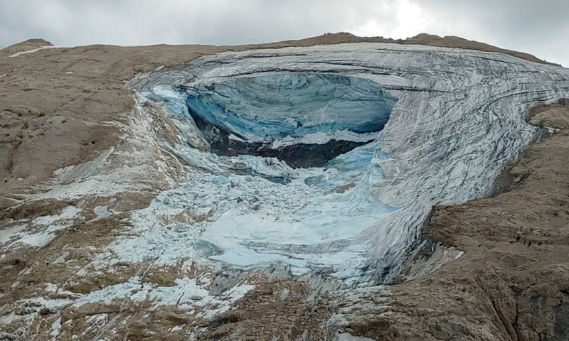 Photo provided by Italy's Alpine Rescue on July 3, 2022 shows a general view of Marmolada Glacier in northern Italy.(Photo: Xinhua)