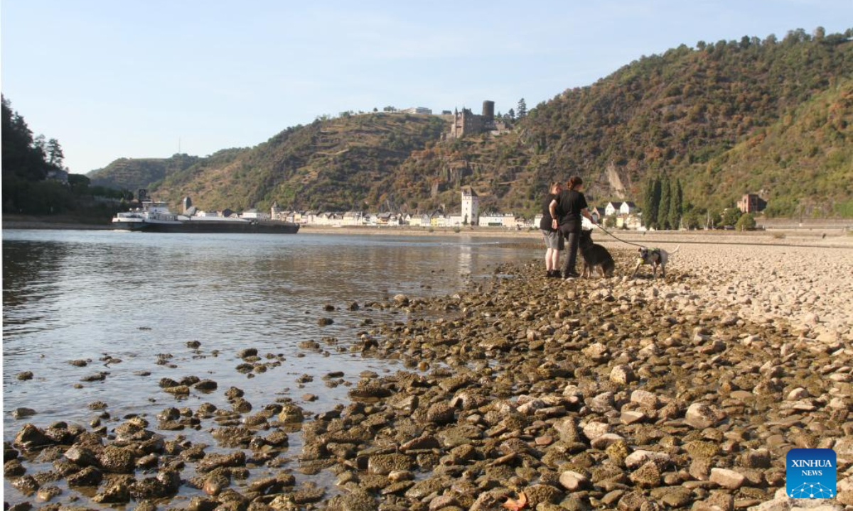 Photo taken on Aug. 11, 2022 shows the exposed riverbed of river Rhine in Kaub in the state of Rhineland-Palatinate, Germany. The water level of river Rhine has dropped due to high temperature and drought. Photo:Xinhua