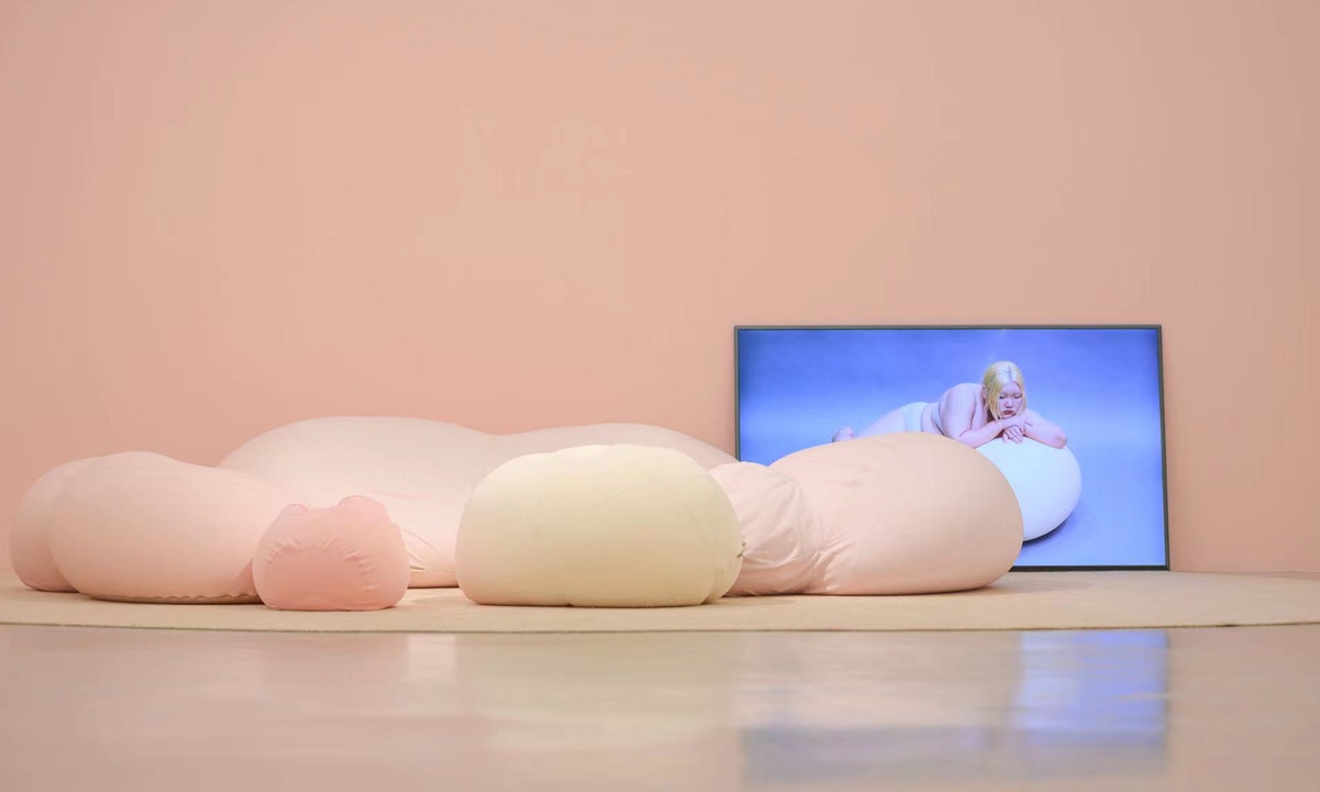 The photo shows the artwork from Xu Ruoxin in the <em>Soft Feelers</em> at Song Art Museum displaying in Beijing from August 6 to September 5, 2022. Photo: Courtesy of Kan Linlin