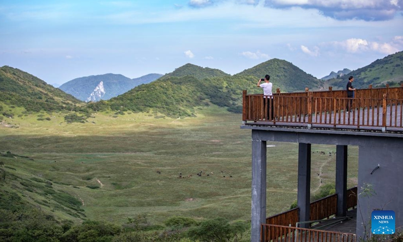 Aerial photo taken on Aug. 10, 2022 shows the Hongchiba scenic area in Wuxi County of southwest China's Chongqing. Based on its abundant natural resources and picturesque scenery, Wuxi County has scaled up efforts to boost local tourism.(Photo: Xinhua)