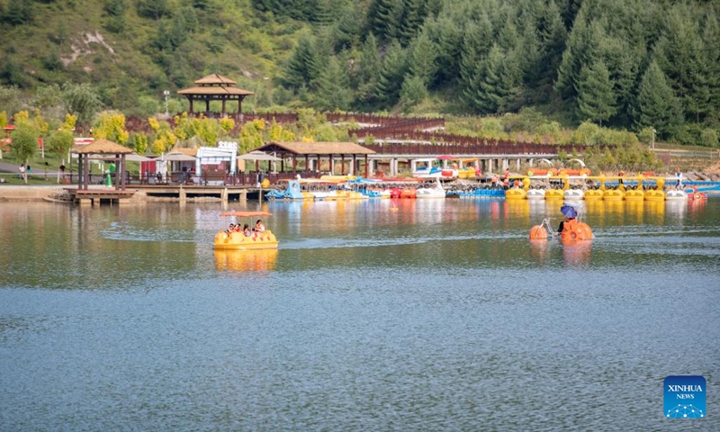 Aerial photo taken on Aug. 10, 2022 shows the Hongchiba scenic area in Wuxi County of southwest China's Chongqing. Based on its abundant natural resources and picturesque scenery, Wuxi County has scaled up efforts to boost local tourism.(Photo: Xinhua)