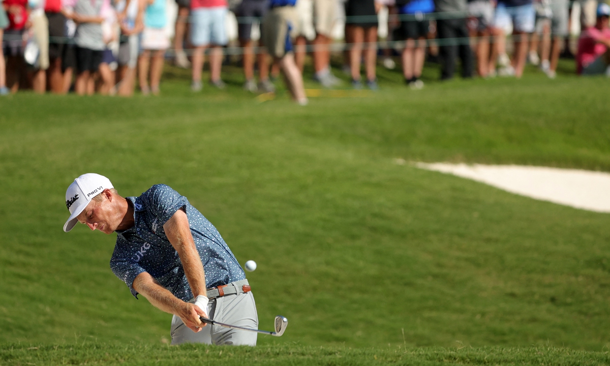 Will Zalatoris of the US plays a second shot on the 18th hole during the final round of the FedEx St. Jude Championship at TPC Southwind in Memphis, Tennessee on August 14, 2022. Photo: AFP