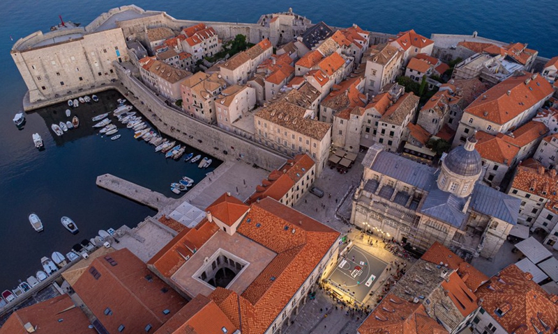 Aerial photo taken on May 13, 2022 shows a view of the city of Dubrovnik, Croatia.(Photo: Xinhua)