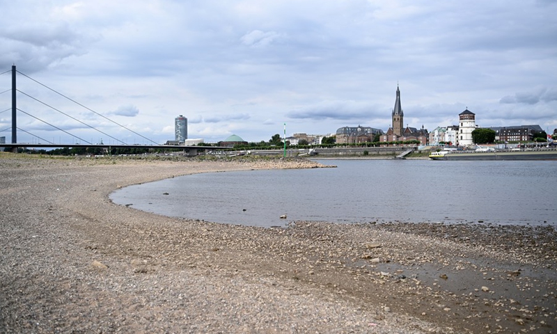 Photo taken on July 26, 2022 shows River Rhine in Dusseldorf, Germany.(Photo: Xinhua)