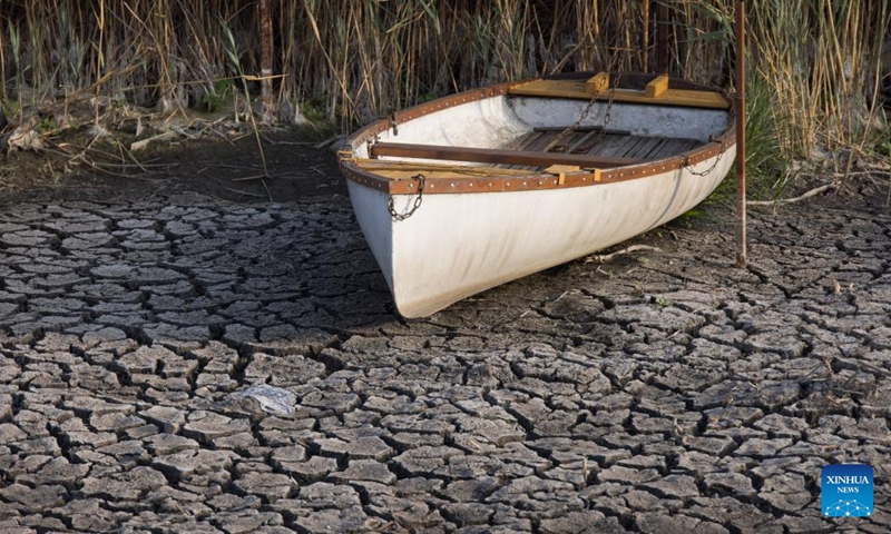 Photo taken on Aug. 18, 2022 shows a view of Lake Velence near Pakozd, Hungary.(Photo: Xinhua)