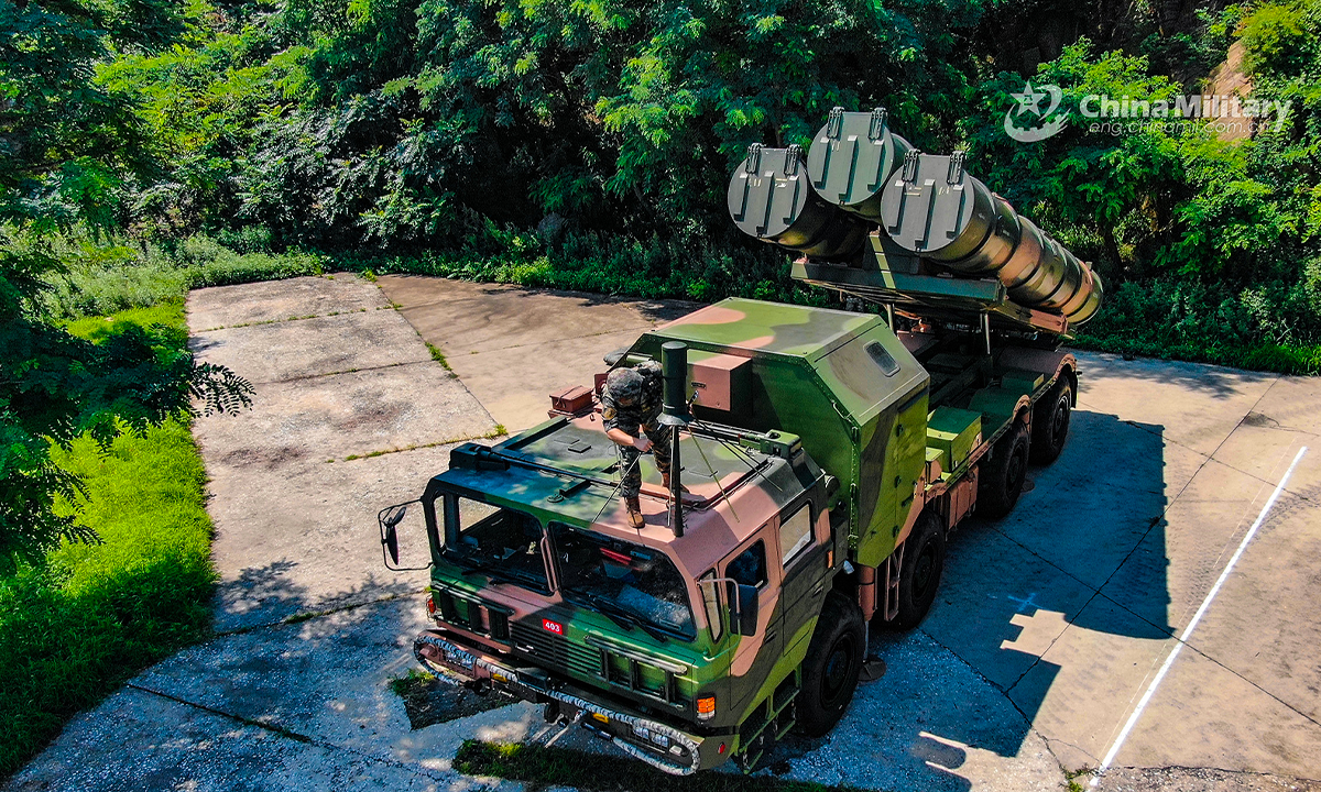 A soldier assigned to a naval coast-defense missile regiment under the PLA Northern Theater Command sets up the antenna on an anti-ship missile launching vehicle in a recent combat training exercise. The exercise was aimed at testing the troops' capability of winning under real combat conditions. (eng.chinamil.com.cn/Photo by Peng Xi, Liu Zihao, Teng Hao and Han Shuai)