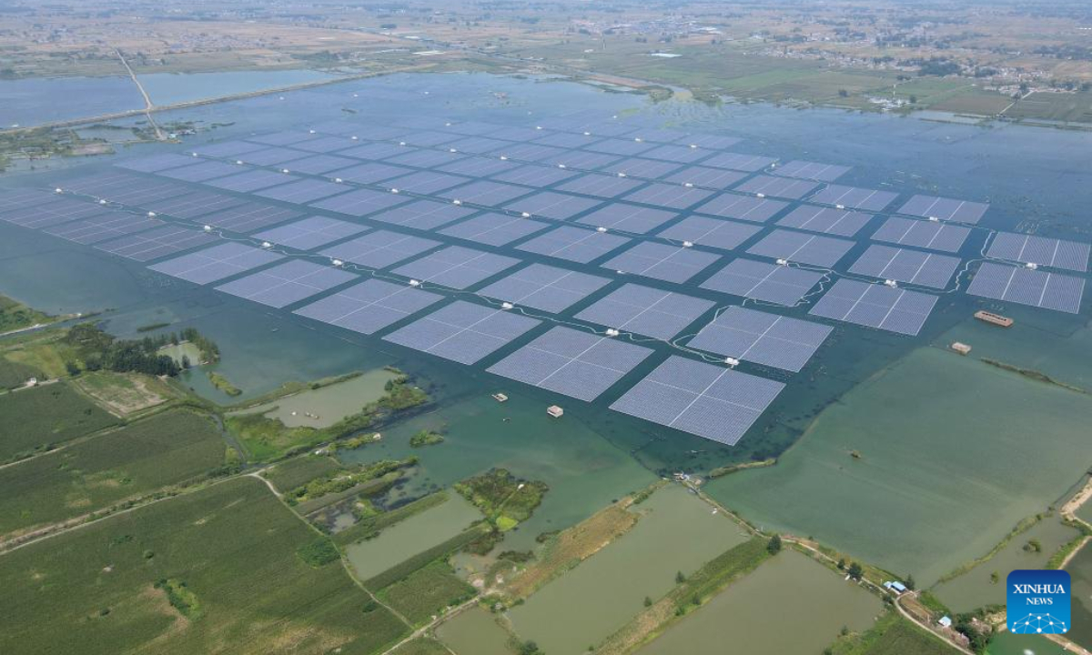 Aerial photo taken on Aug. 25, 2022 shows a view of Maowei floating photovoltaic power station on water in Gucheng Township of Yingshang County, east China's Anhui Province. Photo:Xinhua