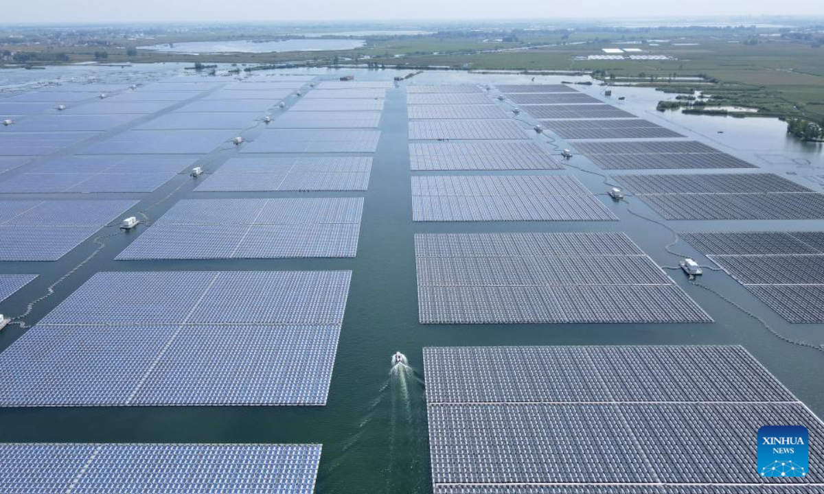 Aerial photo taken on Aug. 25, 2022 shows a view of Maowei floating photovoltaic power station on water in Gucheng Township of Yingshang County, east China's Anhui Province. Photo:Xinhua