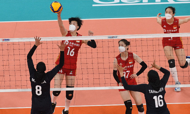 Chinese women athletes during a competition against Iran at the 2022 Asian Volleyball Confederation (AVC) Women's Cup on Thursday Photo: VCG