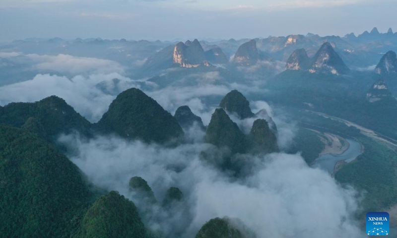 Aerial photo taken on Aug. 25, 2022 shows the scenery at Xingping Town in Yangshuo County of Guilin, south China's Guangxi Zhuang Autonomous Region.(Photo: Xinhua)