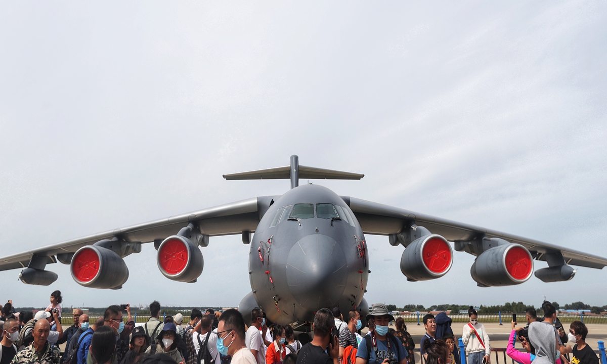 Visitors to the PLA Air Force open day at Dafangshen Airport in Changchun flock to watch a YU-20 tanker aircraft on August 28, 2022. Some 140,000 people went to the event on Sunday.  Aircraft on display included the YU-20, H-6, J-10C and KJ-500. Photo: Cui Meng/GT