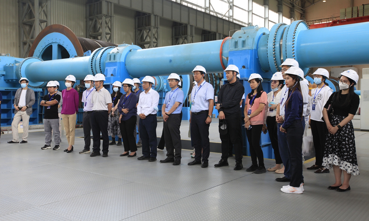 Diplomats and representatives from Mekong countries visit the Jinghong Hydropower Station in Yunnan Province in August 2022. Photo: Hu Yuwei/GT