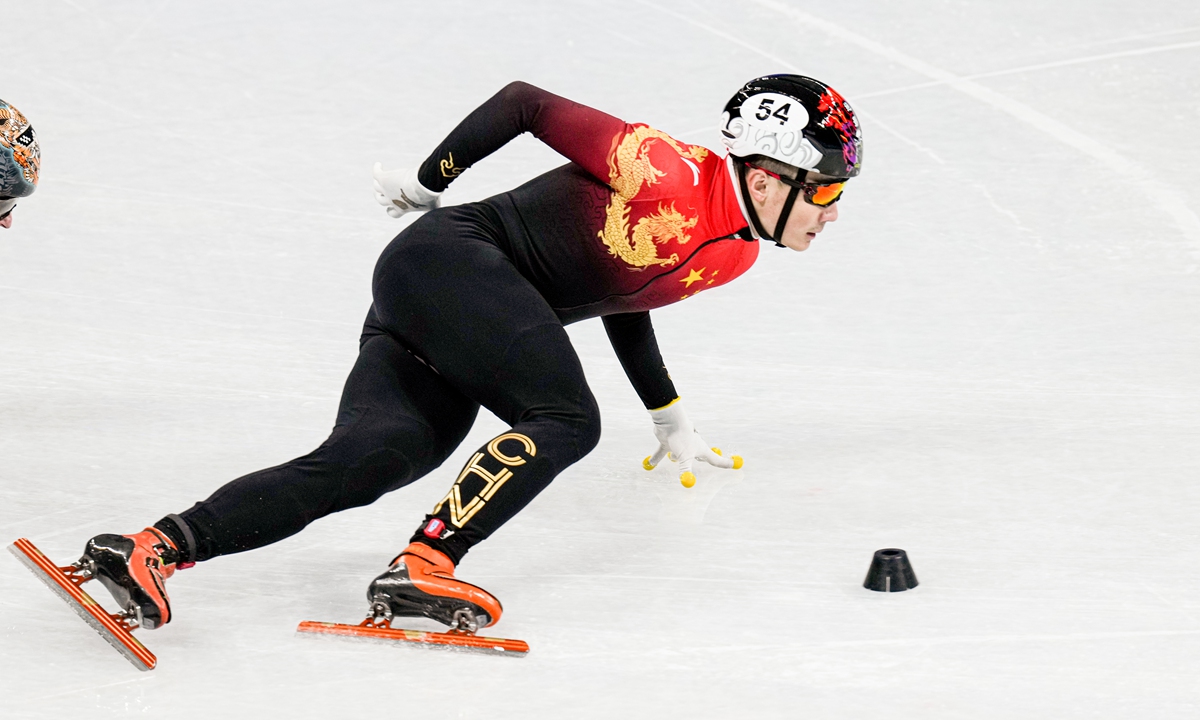 Chinese skater Ren Ziwei competes at the men's 1,000-meter short track speed skating final at the Beijing 2022 Winter Olympics on February 7, 2022. Photo: VCG
