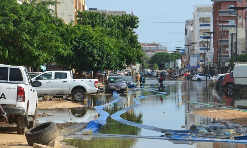 Photo taken on Sept. 3, 2022 shows a flooded road after torrential rain in Dakar, Senegal.Photo:Xinhua