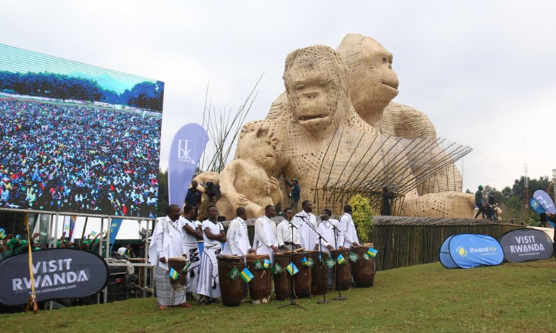 Artists perform during a baby gorilla naming ceremony in Musanze, Rwanda, Sept. 2, 2022.Photo:Xinhua