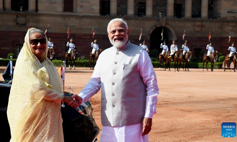 Indian Prime Minister Narendra Modi (R) welcomes Bangladeshi Prime Minister Sheikh Hasina at Indian presidential palace in New Delhi, India, on Sept. 6, 2022. India and Bangladesh on Tuesday signed seven agreements on various fields, including water resources, railways, space technology, judiciary, scientific and technological cooperation, and TV broadcasting.(Photo: Xinhua)