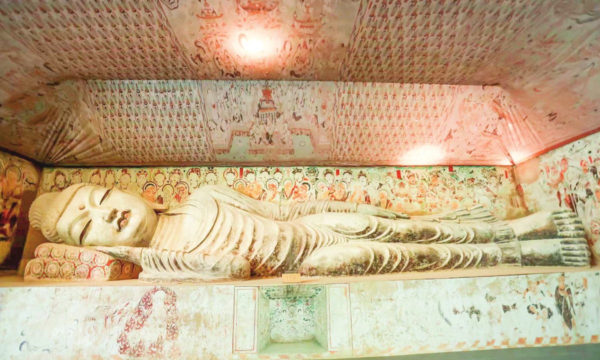 A replica of the reclining Buddha Photo: Courtesy of Beijing Minsheng Art Museum