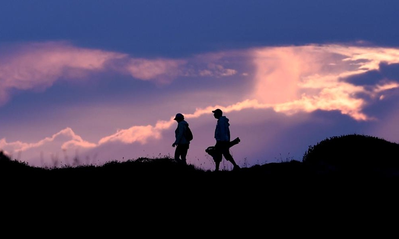 People enjoy the scenery near the Bosporus Strait in Istanbul, Türkiye, Sept. 11, 2022.Photo:Xinhua