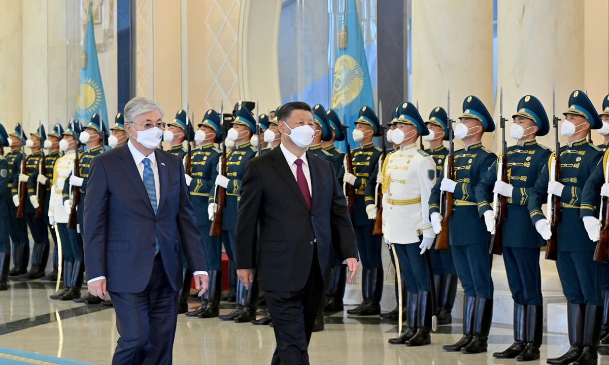Chinese President Xi Jinping pays state visit to Kazakhstan and attends a welcome ceremony held by Kazakh President Kassym-Jomart Tokayev on September 14, 2022. Photo: Xinhua