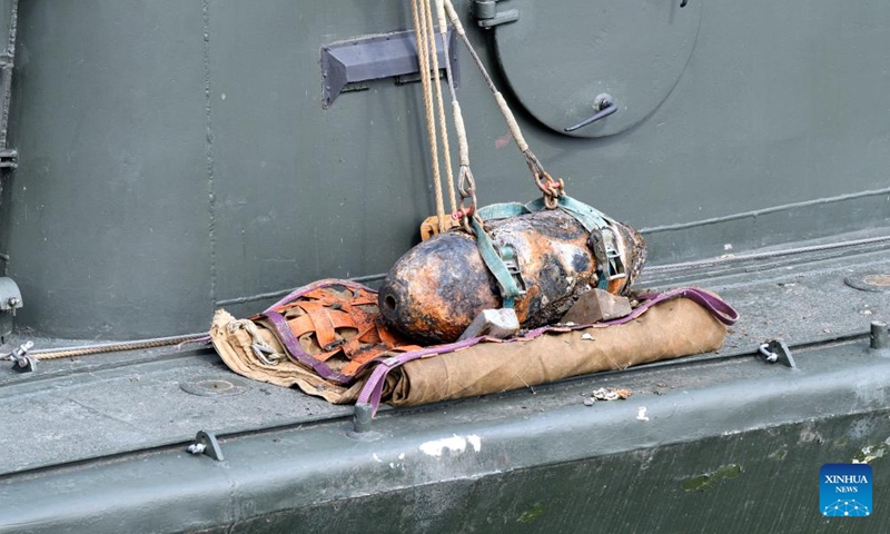 Defused 100-kilogram World War II bomb is seen on the bomb squad boat in downtown Budapest, Hungary, Sept. 12, 2022.Photo:Xinhua