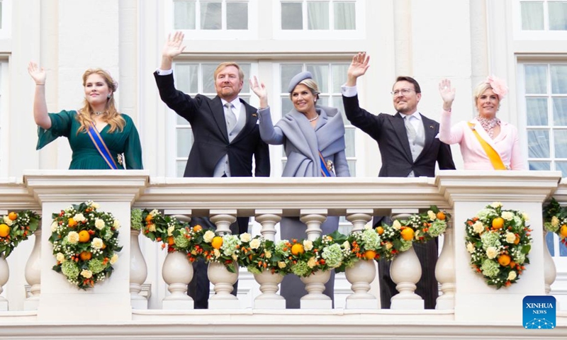 Dutch Princess Amalia, King Willem-Alexander, Queen Maxima, Prince Constantijn and Princess Laurentien (from L to R) wave to people on the Balcony of Noordeinde Palace in the Hague, the Netherlands, on the Prince's Day, Sept. 20, 2022. The third Tuesday in September is Prince's Day in the Netherlands. It marks the opening of the Dutch parliamentary season, and on this day the reigning monarch outlines the government's plans for the year ahead.(Photo: Xinhua)