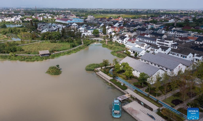 Aerial photo taken on Sept. 20, 2022 shows a view of Lujiawan Village in Zhili Town, Huzhou City, east China's Zhejiang Province. In recent years, once unused pools and lands in Zhili Town are transformed to parks and greenways to upgrade the village's ecological environment.(Photo: Xinhua)