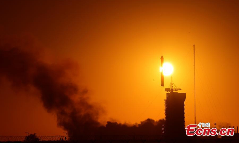 A Long March-2D rocket, carrying the Advanced Space-Based Solar Observatory, blasts off at the Jiuquan Satellite Launch Center in northwest China, Oct. 9, 2022. (Photo: China News Service/Wang Jiangbo)