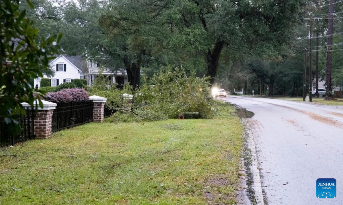Photo taken on Sep 30, 2022 shows the aftermath of hurricane Ian in town of Summerville, South Carolina, the United States. Ian made landfall as a Category 1 hurricane on the coast of the southeastern US state of South Carolina on Friday afternoon. Photo:Xinhua