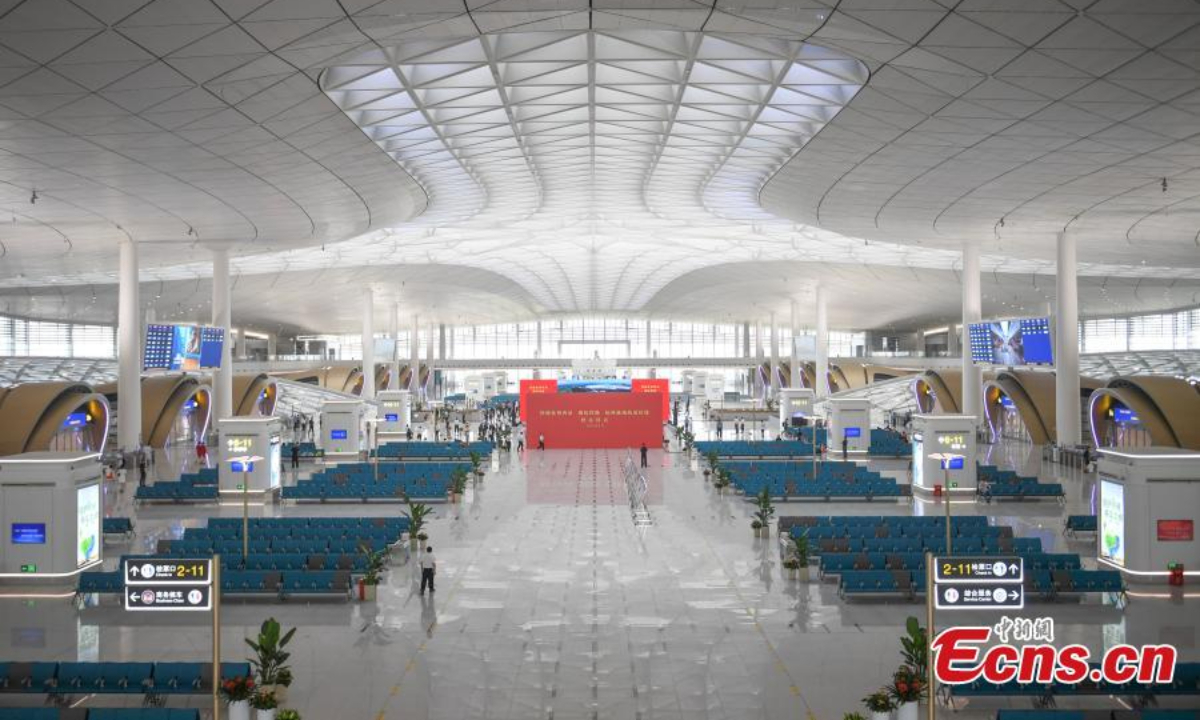 Photo shows the waiting hall at the Hangzhou West Railway Station, east China's Zhejiang Province, Sep 22, 2022. Photo:China News Service