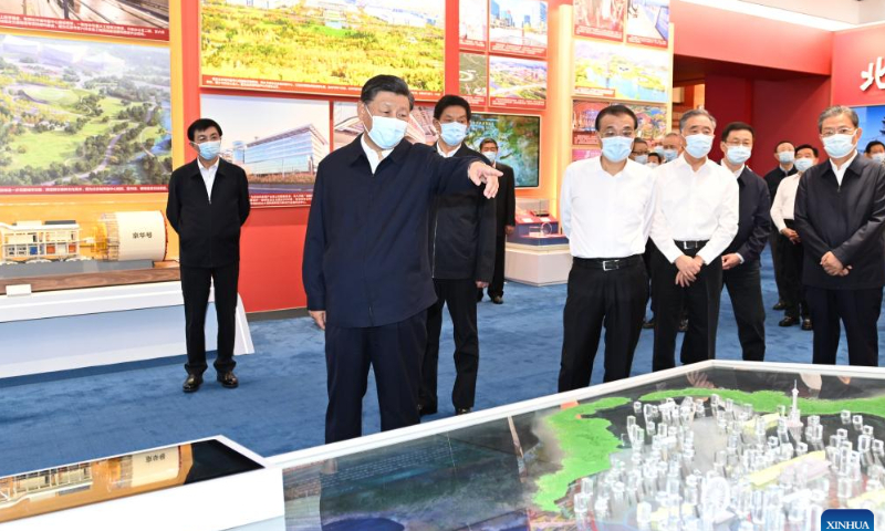 Xi Jinping and other Communist Party of China and state leaders Li Keqiang, Li Zhanshu, Wang Yang, Wang Huning, Zhao Leji and Han Zheng visit the exhibition -- Forging Ahead in the New Era -- at the Beijing Exhibition Hall in Beijing, capital of China, Sept. 27, 2022. Photo: Xinhua