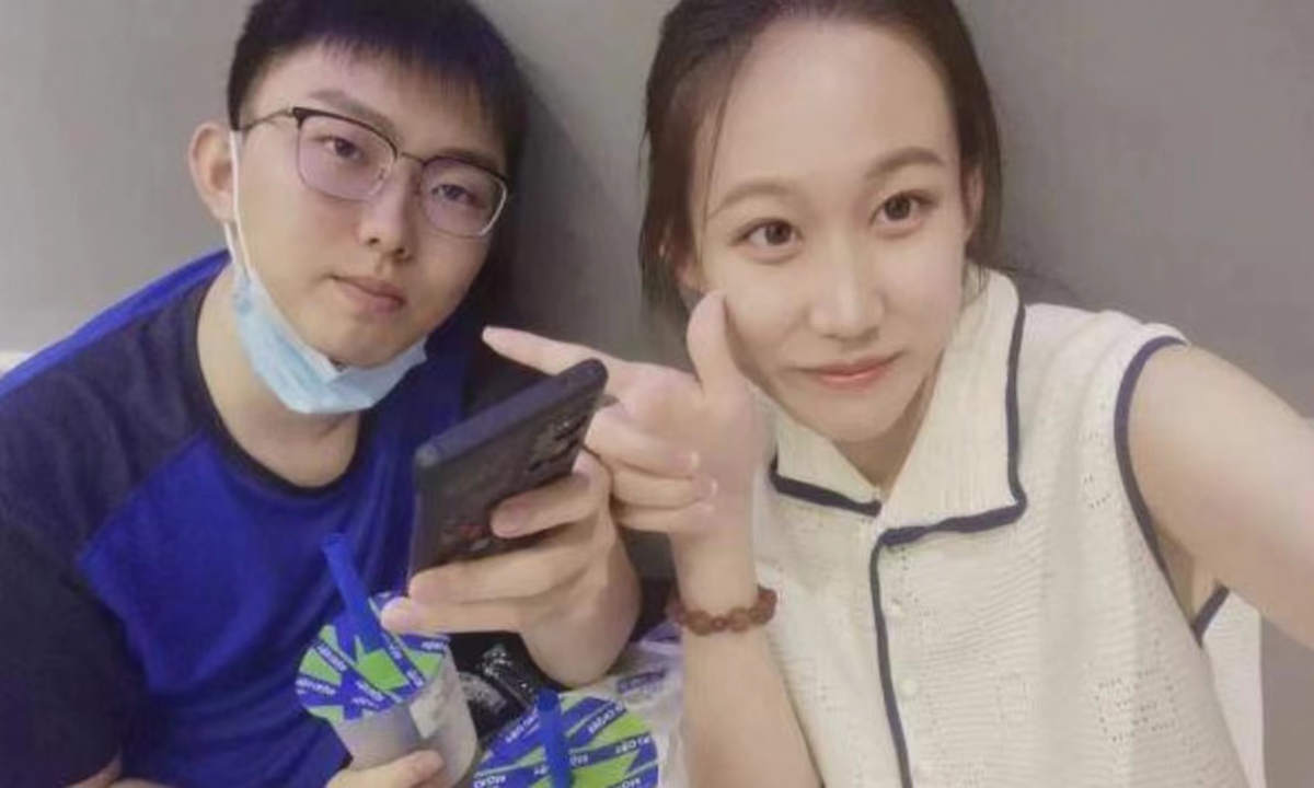 Guo Jiacheng(left)and Shi Runhan(right) from Shanghai's Fudan University, who are also a post-2000s generation couple, entered the final of the 2022 Alibaba Global Mathematics Competition.Photo: Sina Weibo