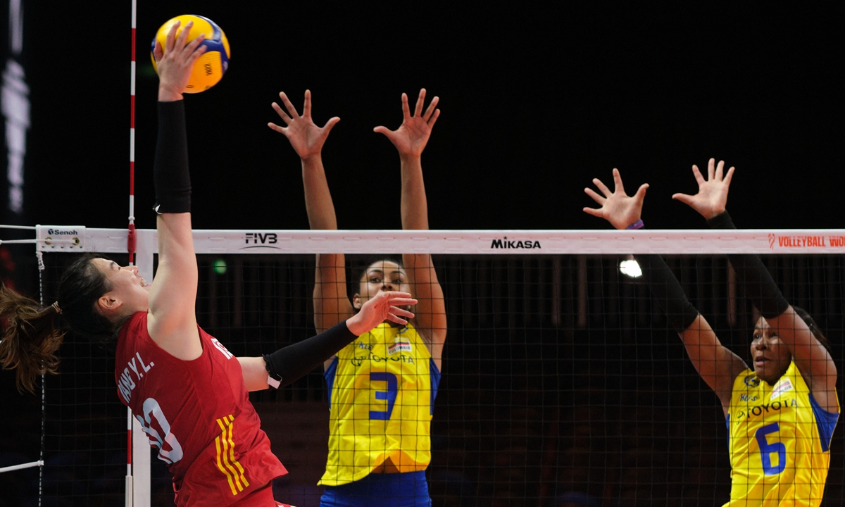 Wang Yunlu of China during the Pool D Phase 2 match between China and Colombia on Day Five of the FIVB Volleyball Womens World Championship 2022 at the Gelredome on September 27,<strong>cost of natural gas</strong> 2022 in Arnhem, Netherlands Photo: VCG
