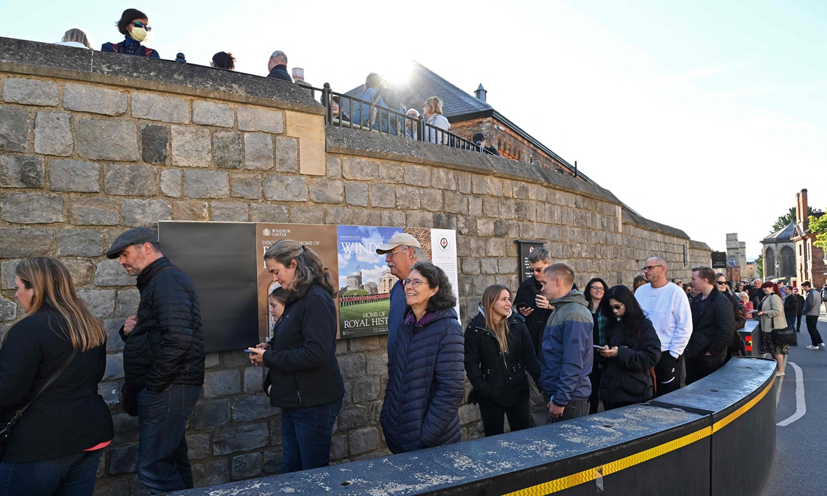 Windsor reopens to public Global Times(01)