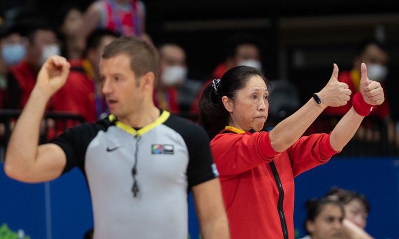 Zheng Wei, head coach of China, gestures during the Group A match against Belgium at the FIBA Women's Basketball World Cup 2022 in Sydney, Australia, on Sept. 27, 2022. (Photo by Hu Jingchen/Xinhua)