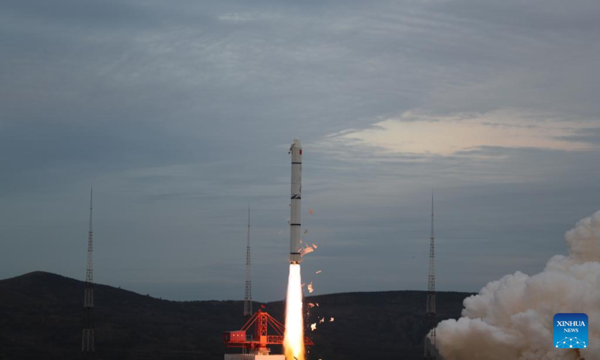 A Long March-2C rocket carrying the S-SAR01, a new satellite for disaster reduction, emergency management, and environment monitoring, blasts off from the Taiyuan Satellite Launch Center in north China's Shanxi Province Oct 13, 2022. The rocket lifted off at 6:53 a.m. (2253 GMT Oct 12) and sent the S-SAR01 satellite into the preset orbit. Photo:Xinhua