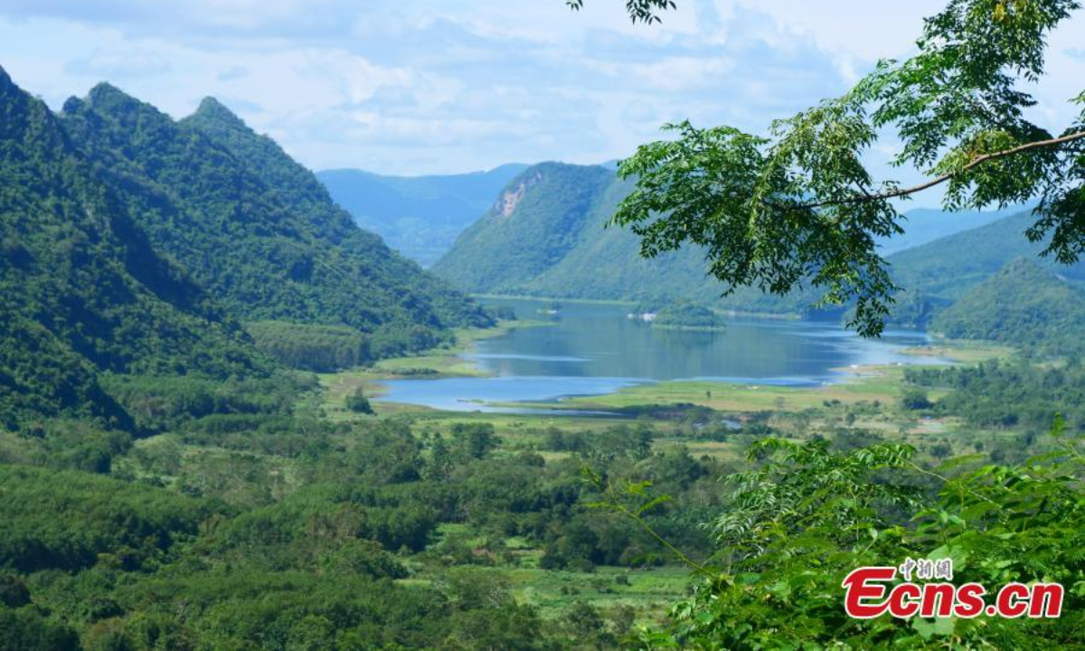 Scenery of a karst landscape of E'xian Ridge in South China's Hainan Province. Photo:China News Service