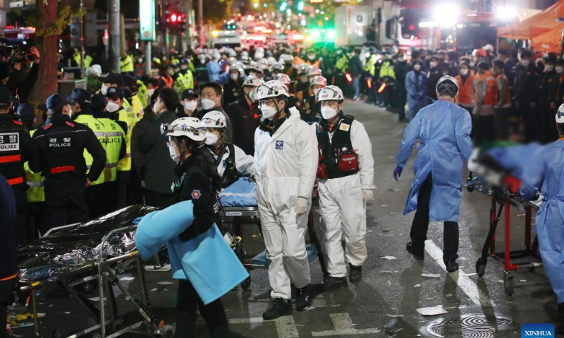 Rescuers work at the site of a stampede accident in Itaewon, a district of Seoul, South Korea, Oct. 30, 2022. At least 146 people were killed and 150 others injured in a stampede accident that occurred Saturday night at Itaewon, a district of the South Korean capital Seoul, during Halloween gatherings, local authorities said early Sunday morning. Photo: Xinhua