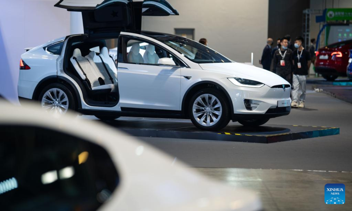People visit the 12th China (Macao) International Automobile Exposition in Macao, south China, Nov 11, 2022. The three-day expo, which attracted exhibitors from more than 20 countries and regions, kicked off here Friday. Photo:Xinhua