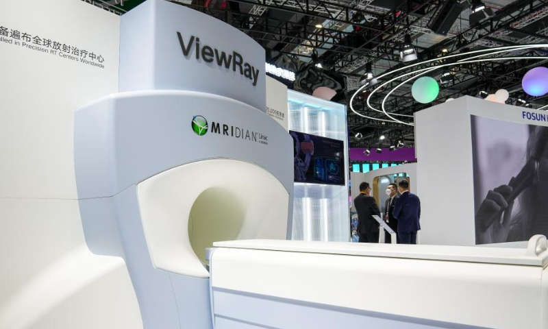This photo taken on Nov. 6, 2022 shows the MRIdian Linac magnetic resonance guided radiation therapy system exhibited at the Fosun Health booth in the medical equipment and healthcare products exhibition area of the fifth China International Import Expo (CIIE) at the National Exhibition and Convention Center (Shanghai) in east China's Shanghai. Photo: Xinhua